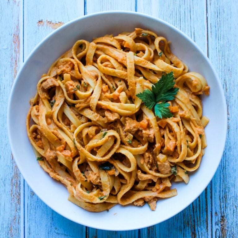 Vegan Bolognese Pasta Recipe with Soy Curls