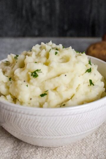 Easy Vegan Mashed Potatoes Recipe - Ready in 20 Minutes!