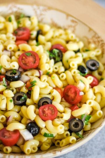 Italian-Style Vegan Macaroni Salad (No Mayo)
