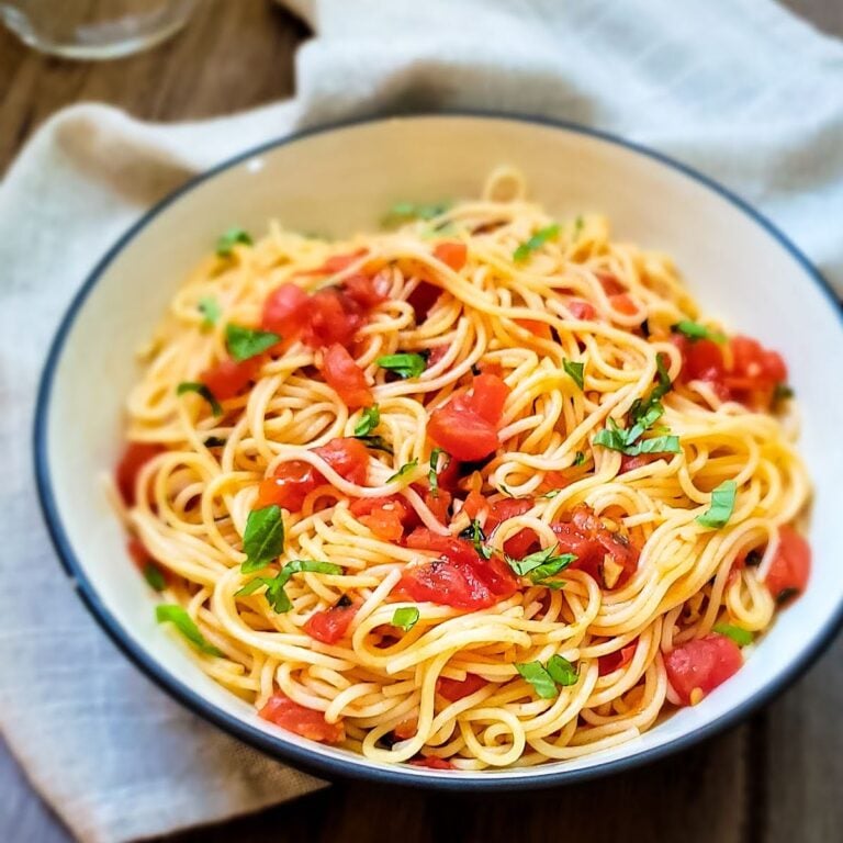 Quick Vegan Bruschetta Pasta (Capellini al Pomodoro)