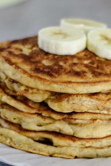 Easy Vegan Banana Pancakes - 5 Ingredients, 1 Bowl