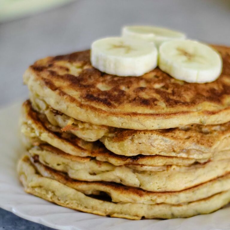Easy Vegan Banana Pancakes - 5 Ingredients, 1 Bowl