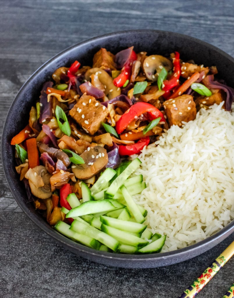 How to make vegan stir fry with tempeh