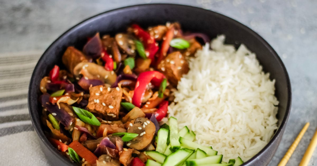 Easy Tempeh Stir-Fry with Cabbage