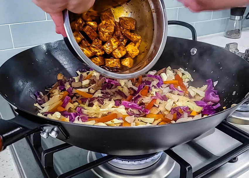 How to make tempeh stir fry with vegetables