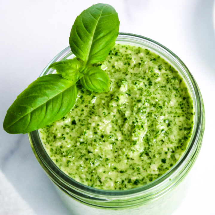 Easy Vegan Kale and Cashew Pesto Recipe