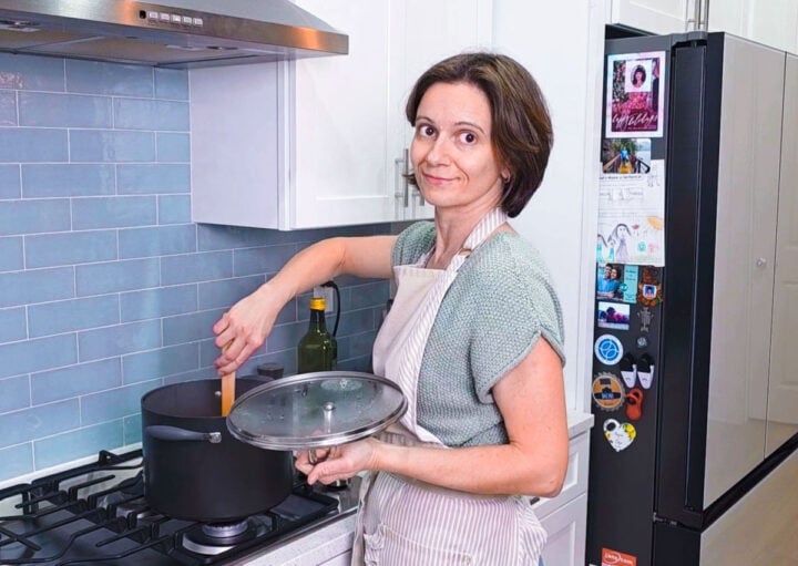 Alina in the kitchen - Vegan Runner Eats